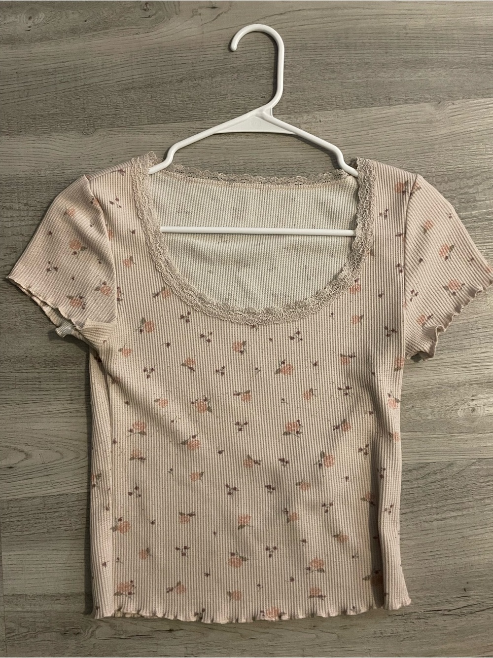 Pink Floral Ribbed Lace Trim Tee